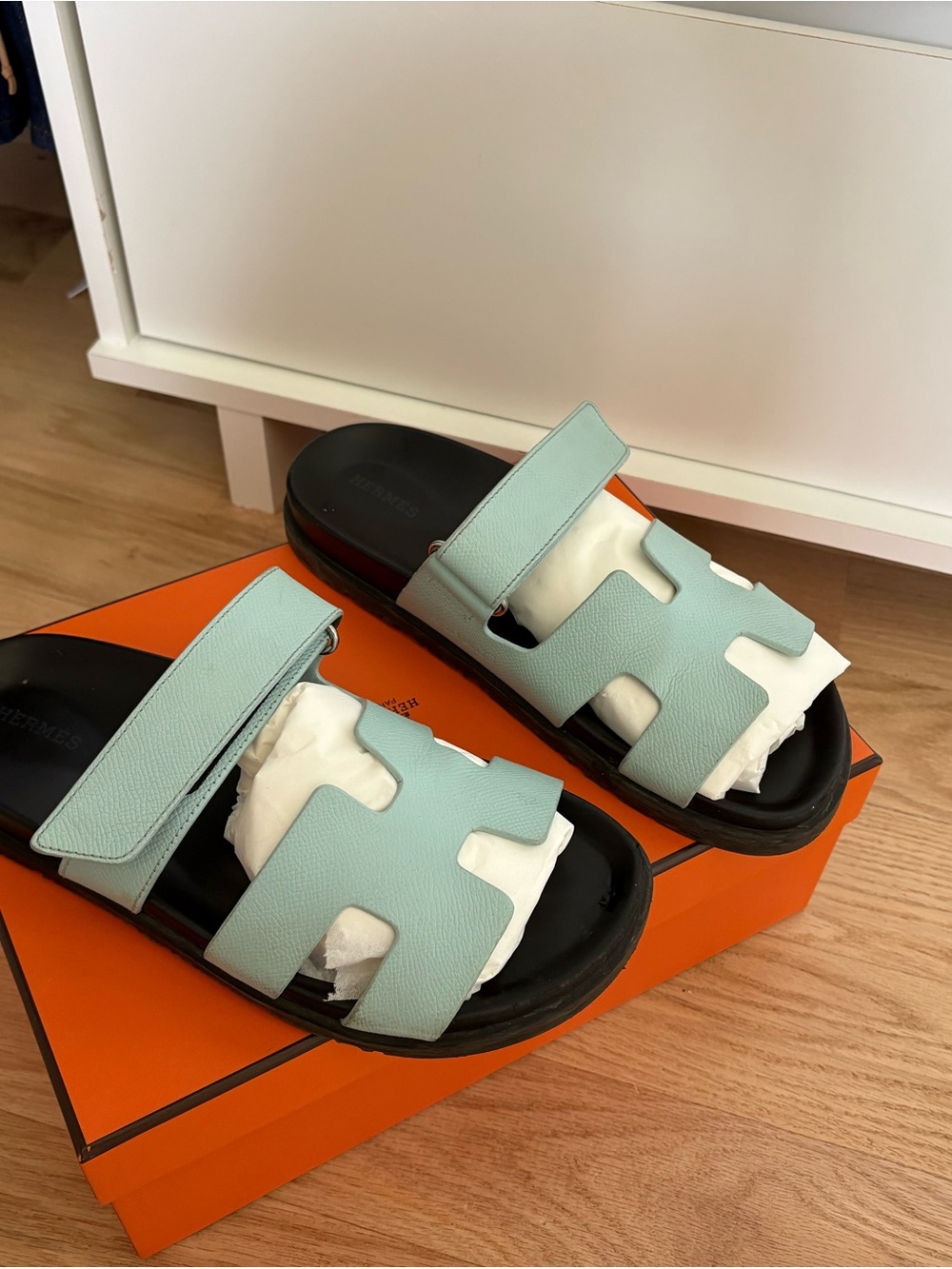 Hermès Chypre Sandals Bleu Ciel Epsom Leather 38.5 **with box and dust bag**